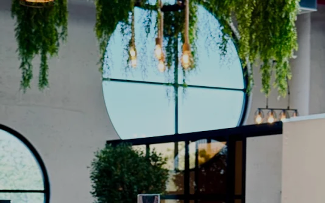 BLUMI CAFE interior 2